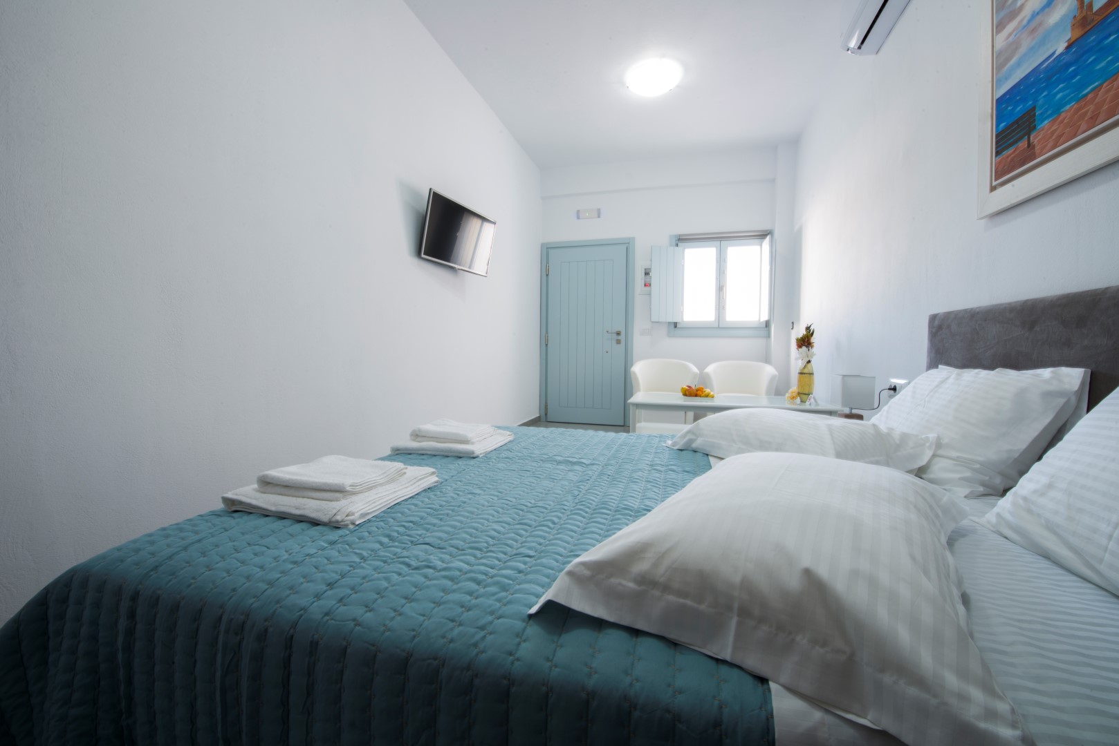 Santorini September Luxury Retreat - Image 18
