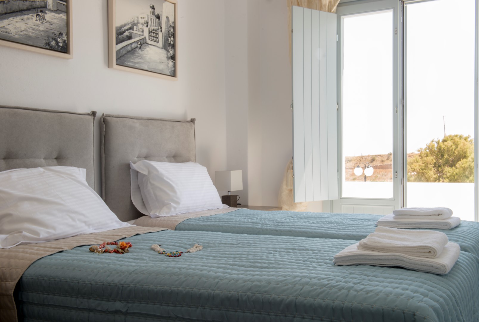 Santorini September Luxury Retreat - Image 21