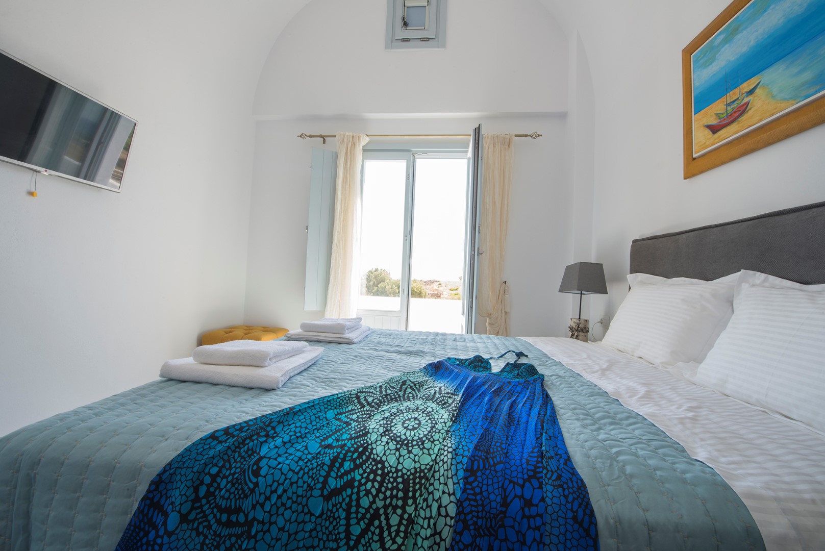 Santorini September Luxury Retreat - Image 12