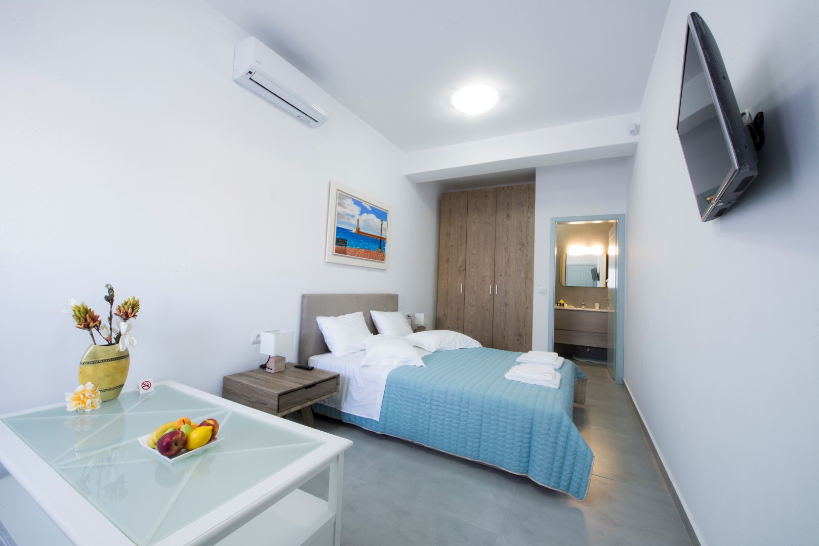 Santorini September Luxury Retreat - Image 13