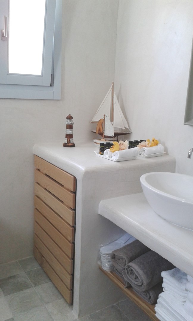 Santorini September Luxury Retreat - Image 17